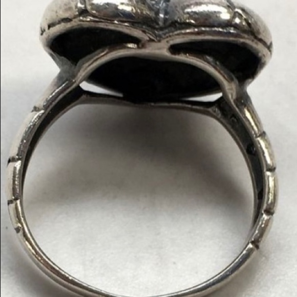 Heart ❤️ Ring - Picture 4 of 7